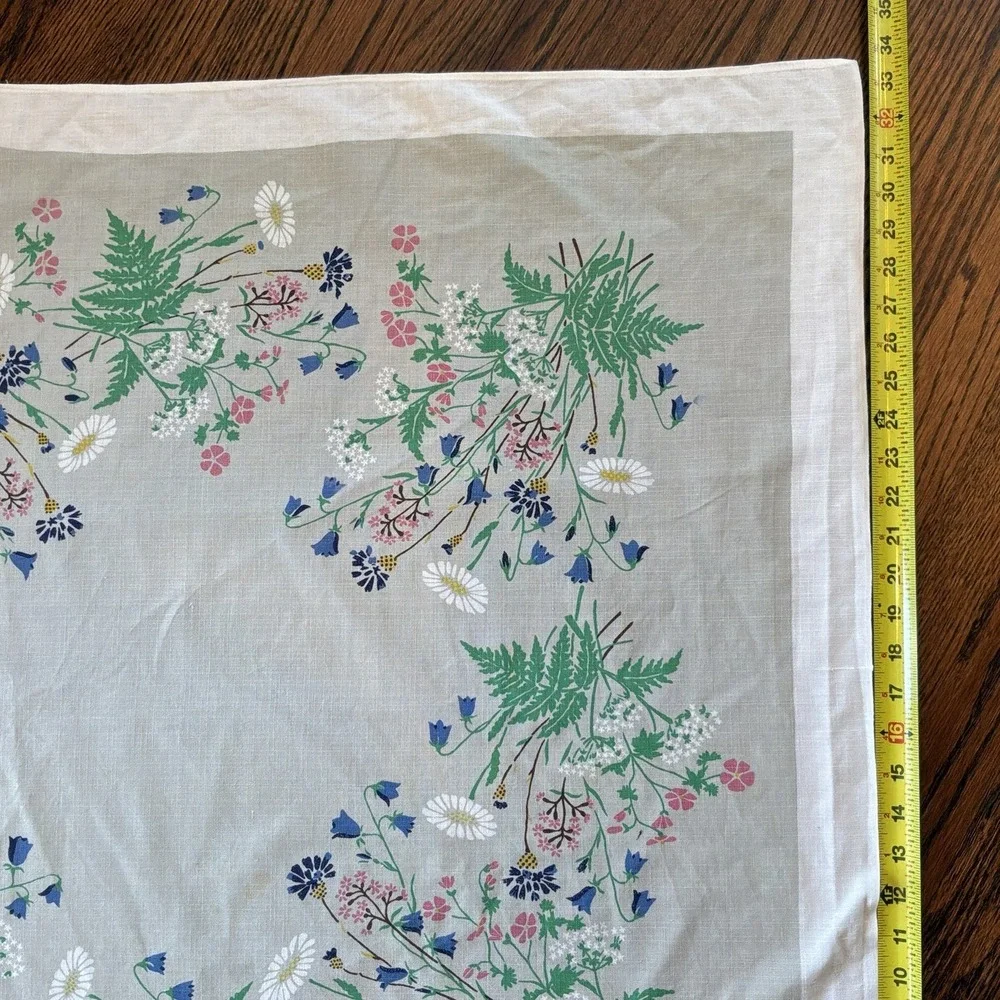 Vintage Norah Handpainted White Linen Floral Motif Sweden Cottage Core 35 X 33.5